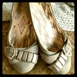 🎈2/$10 Sale: Rampage Preena Grey Flats Buckle Toe